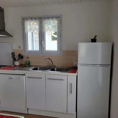 Maison A La Gueriniere, Proche Plage, Pour 6 Personnes Avec Wifi - Fr-1-823-25 Ferienhaus *